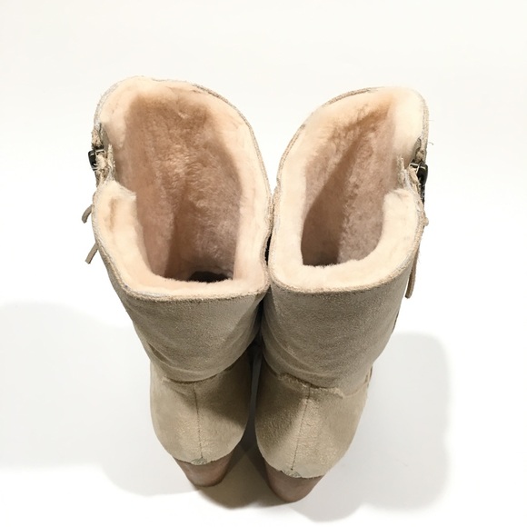 UGG Lynda Western Heeled Boots -Natural White Suede -US 10 -NEW - Picture 6 of 9
